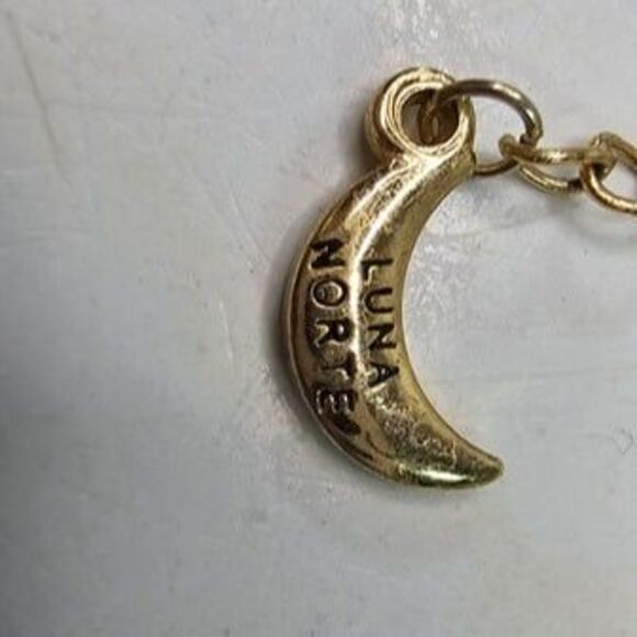 Luna Norte Gold Tone Chain w/ Clear Cut Pendant Necklace 18"L - Picture 6 of 6